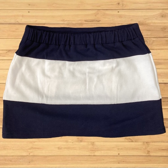 **NEW** BabyGap Navy Blue and White Nautica Toddler Skirt - Picture 3 of 4